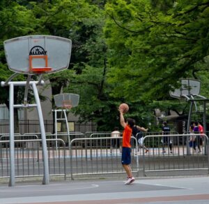 スポーツをしている人の治療する志木駅の整骨院