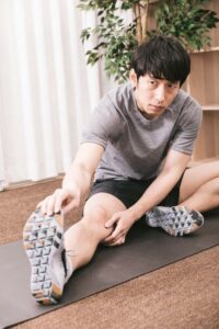 ストレッチやトレーニングで猫背姿勢を矯正