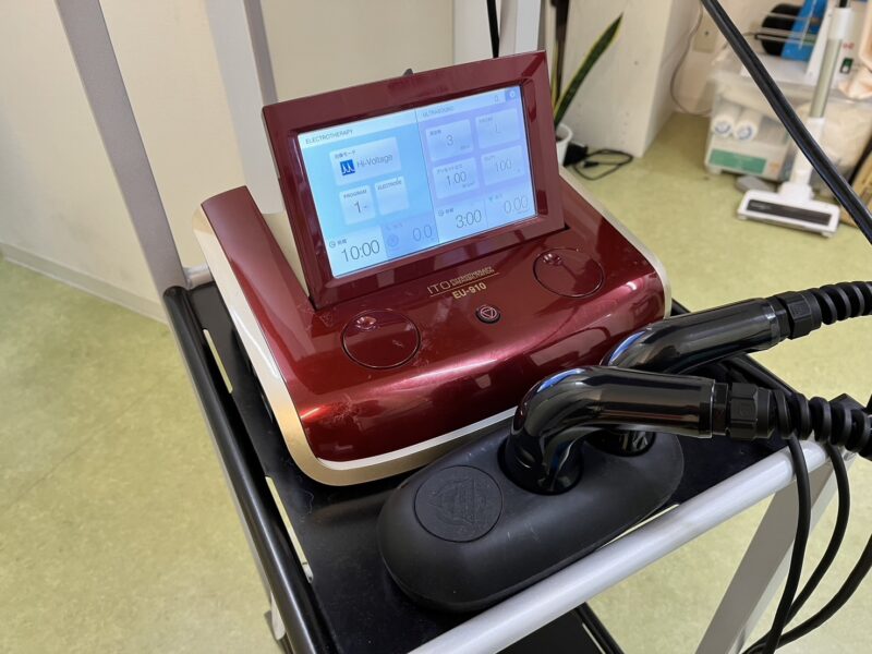 捻挫の電気治療や超音波治療をする接骨院