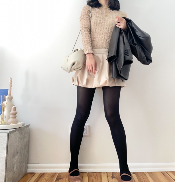 X脚の治療をする志木駅の整体院